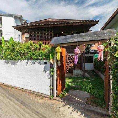 Хостел Nearthepark Backpack House Чіангмай Екстер'єр фото