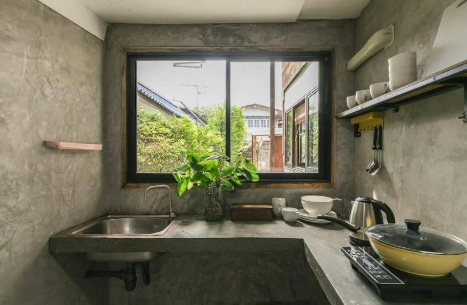 Хостел Nearthepark Backpack House Чіангмай Екстер'єр фото